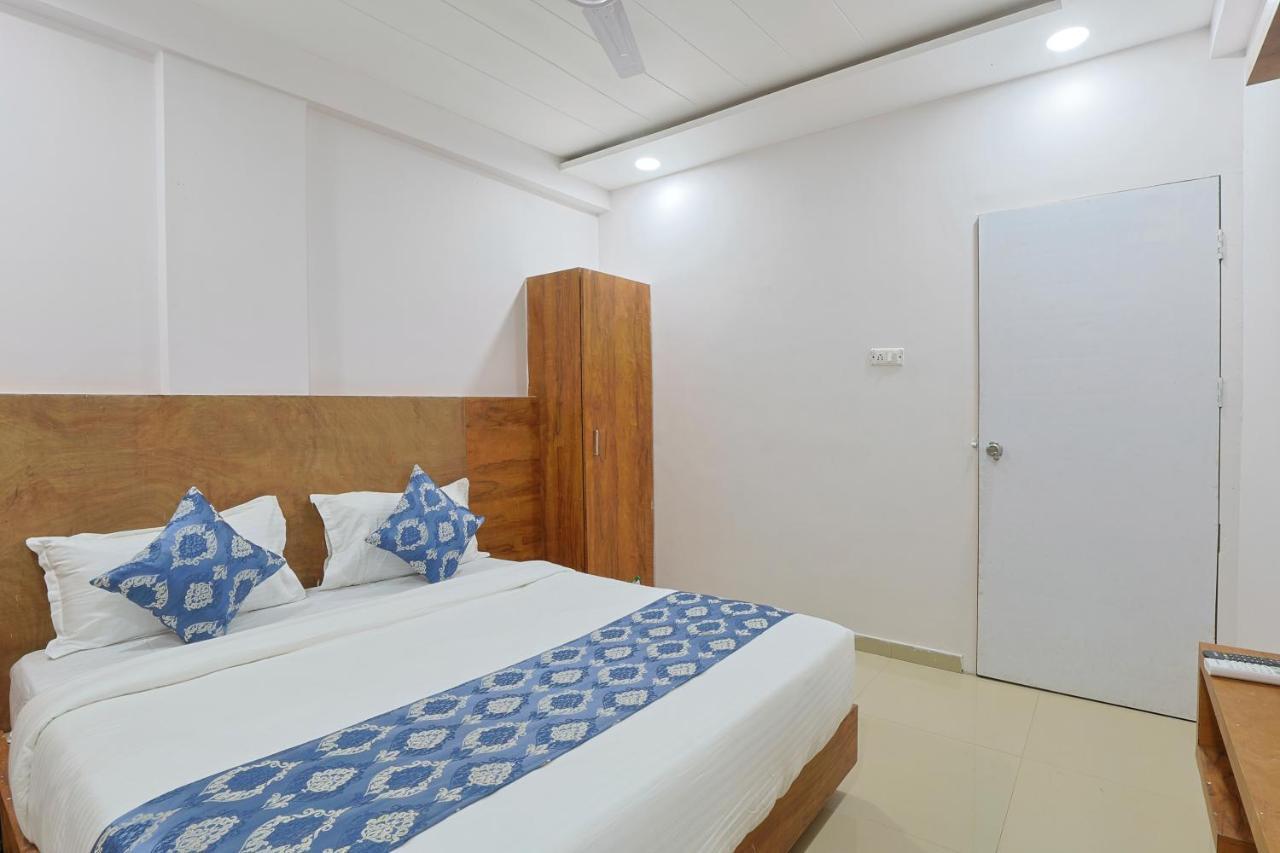 Hotel Monville Group Vadodara Exterior photo